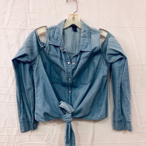 Forever 21 Tops - Forever 21 Chambray Tie Front Cutout Shoulder SZ M